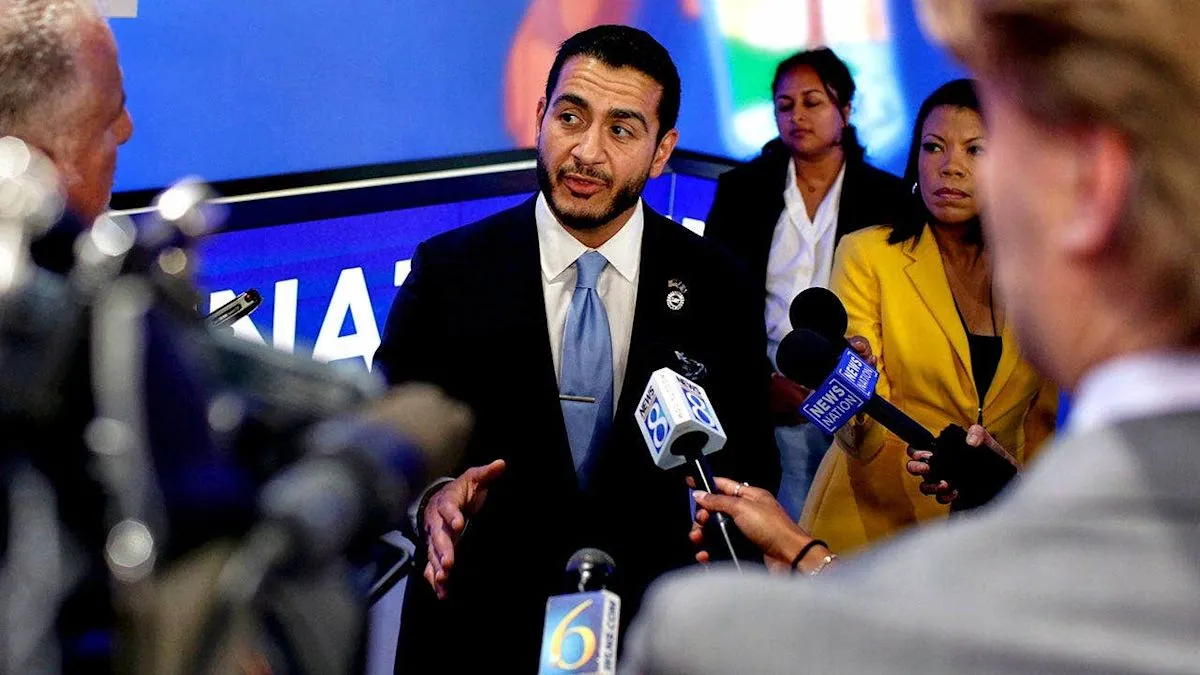 Michigan Senate Race Heightens Over Religion and Foreign Policy
