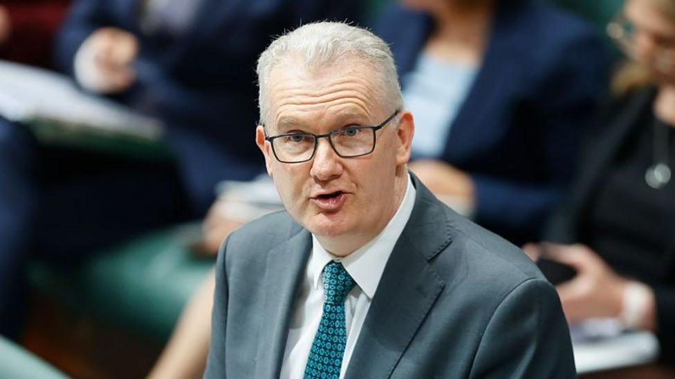 Australia Unveils Strict Migration Crackdown to Cut Visas