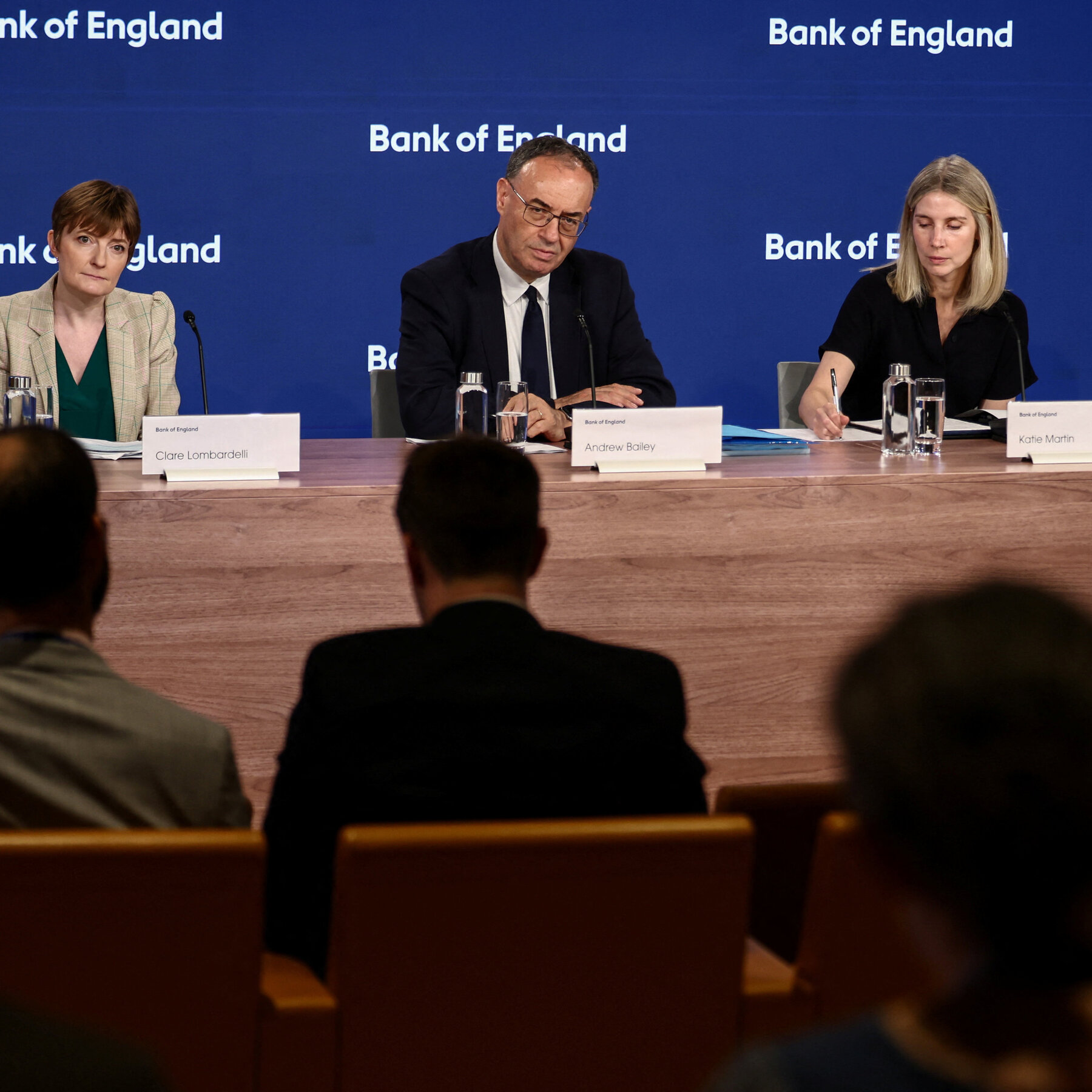 Bank of England Holds Rates Steady, Warns on Inflation