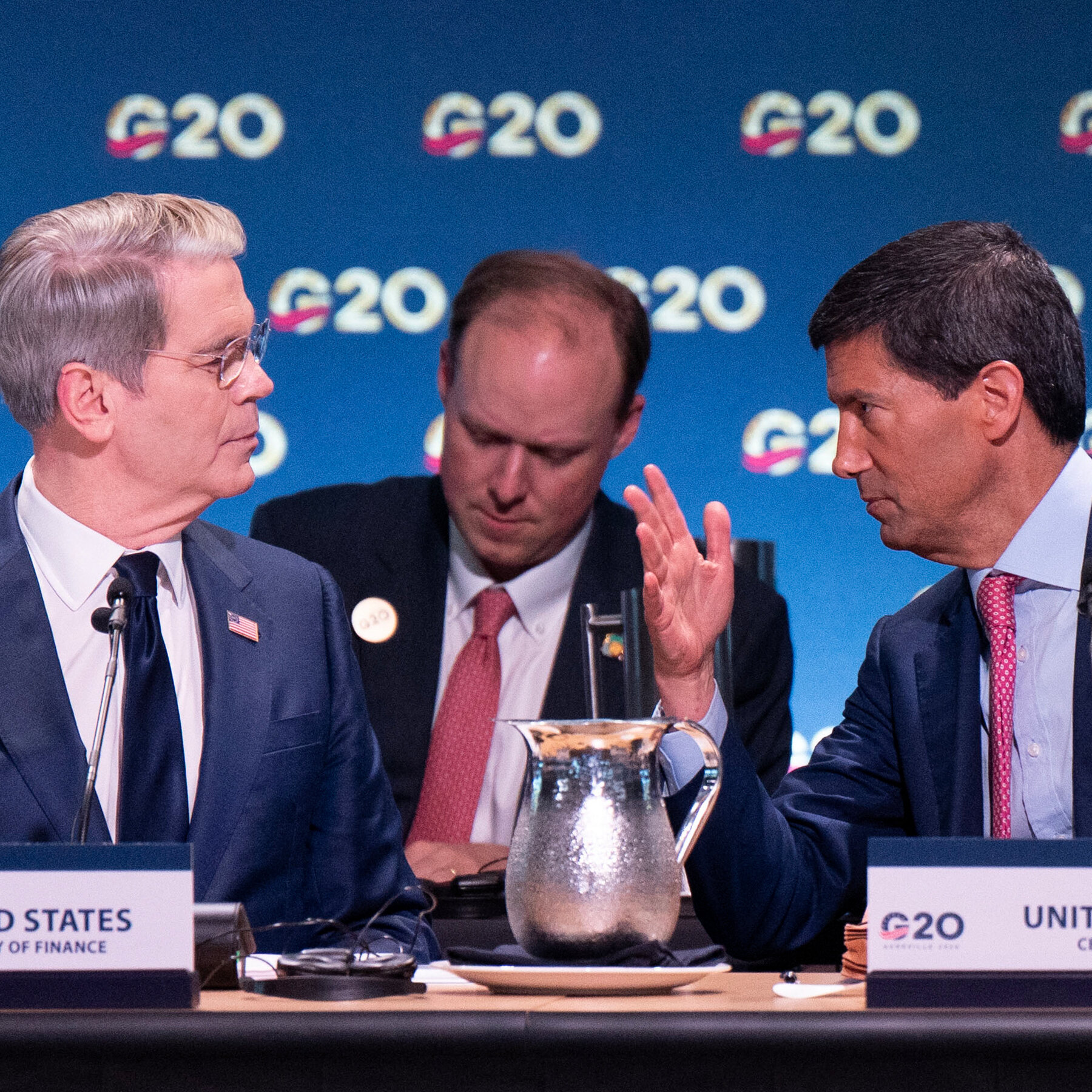 Bessent, Warsh Confront Bond Market Inflation Fears