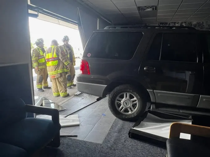 Vehicle Crashes Into North Academy Commercial Building