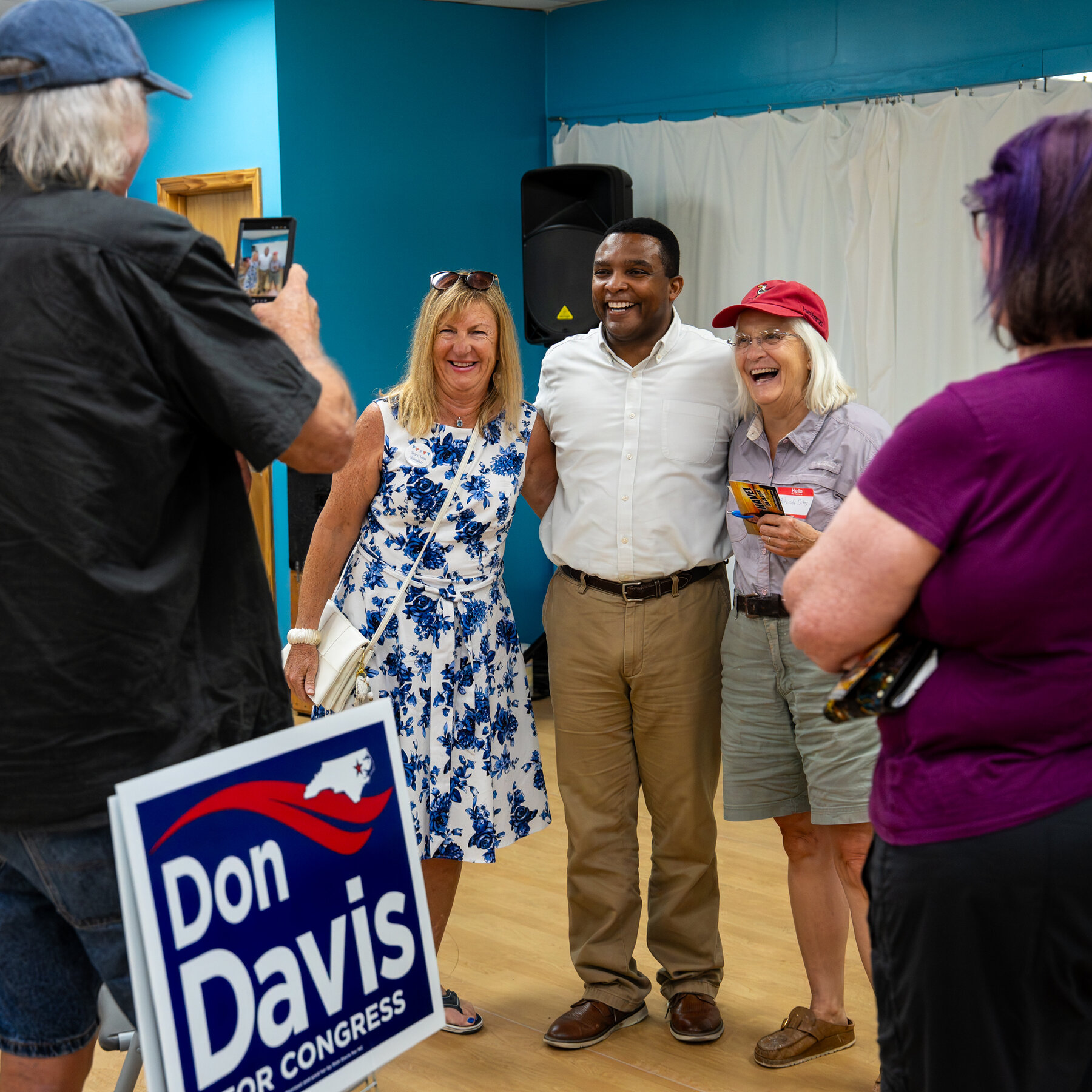 Don Davis Courts Centrists in Redrawn North Carolina District