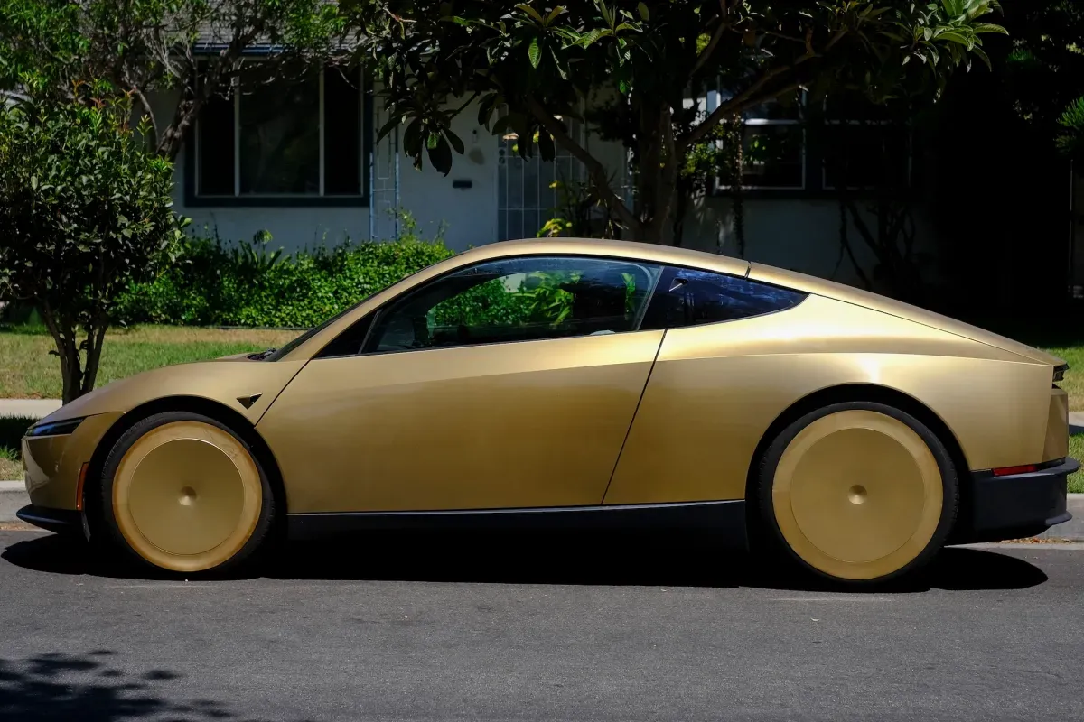 Federal Regulators Launch Probe Into Tesla Cybercab Rollout