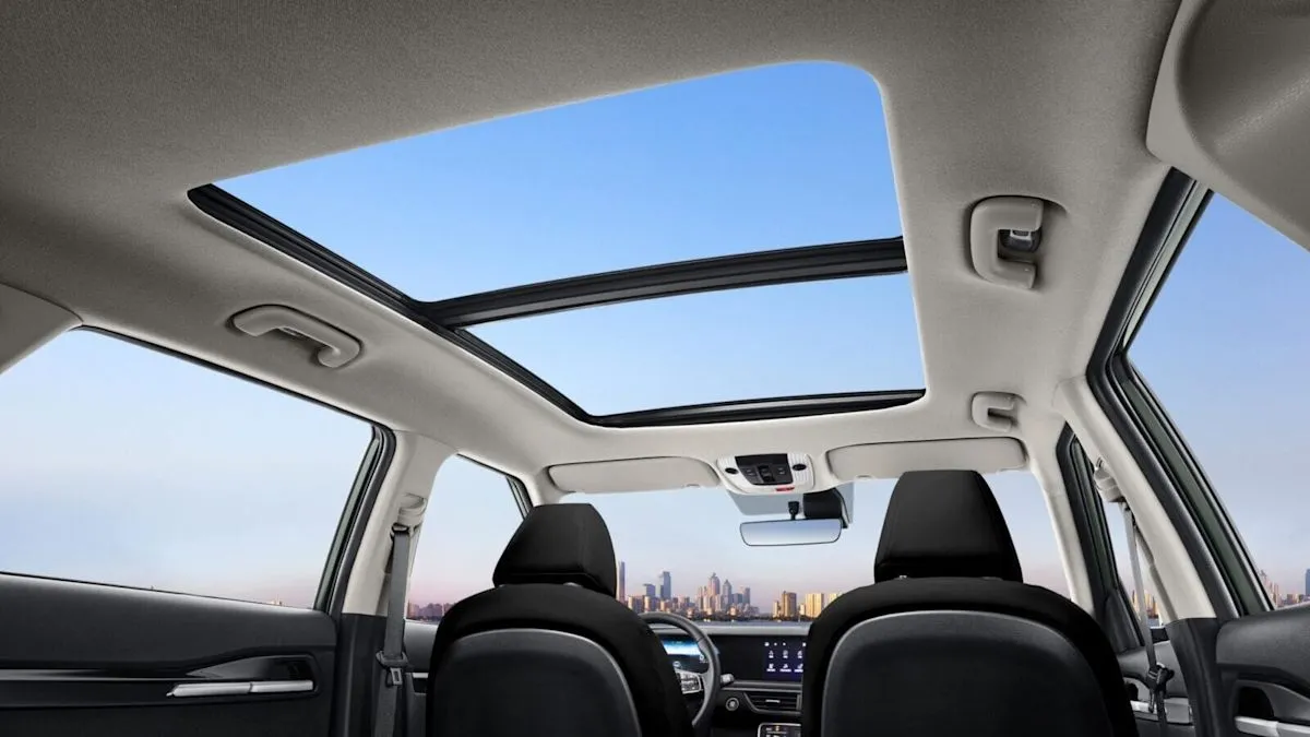 Exploding Sunroof Complaints Surge as Federal Safety Probes Stall