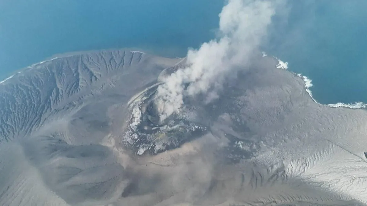 Indonesia Volcano Eruption Forces Mass Flight Cancellations