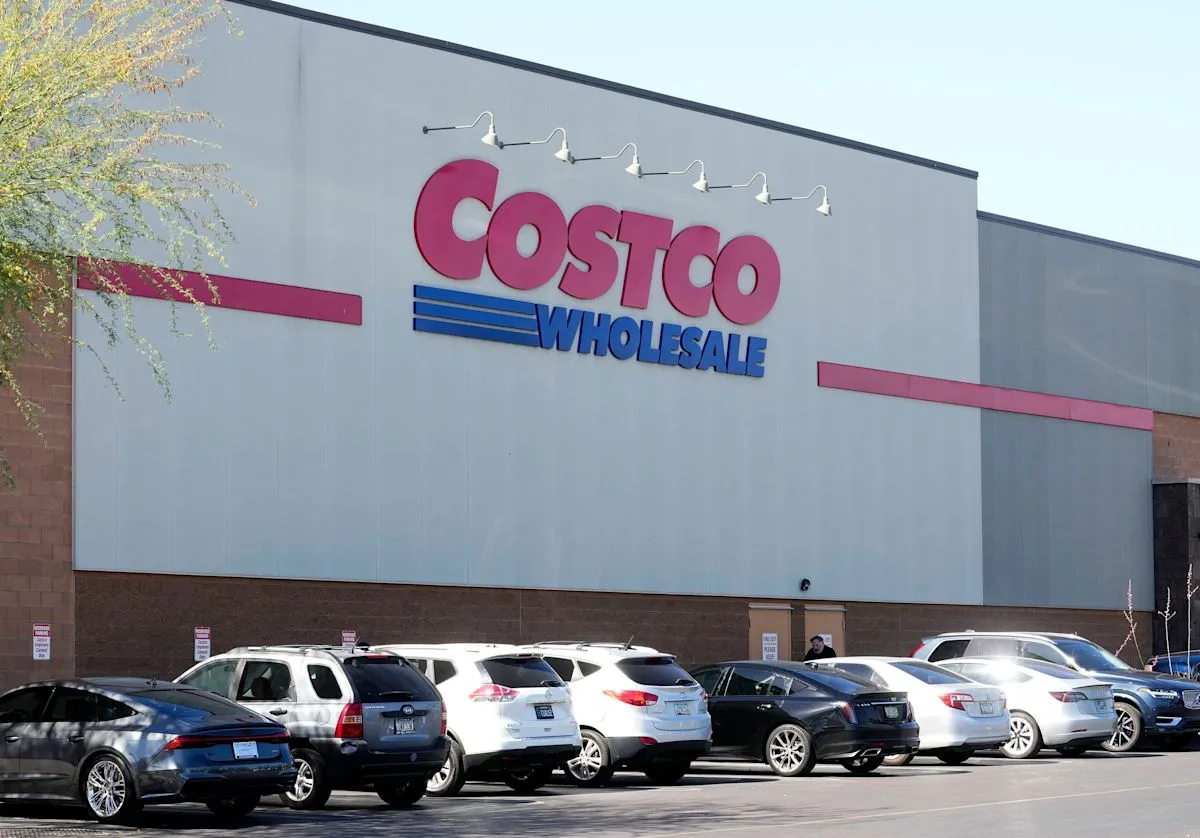 Costco Labor Day Closure Policy Shapes Holiday Retail Strategies