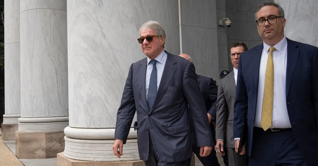 Leon Black Sues House Oversight Panel to Block Subpoenas