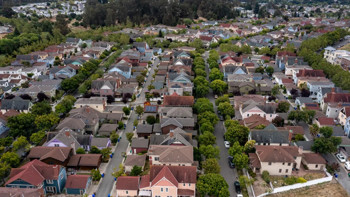 Mortgage Demand Plunges as Interest Rates Surge to New Highs