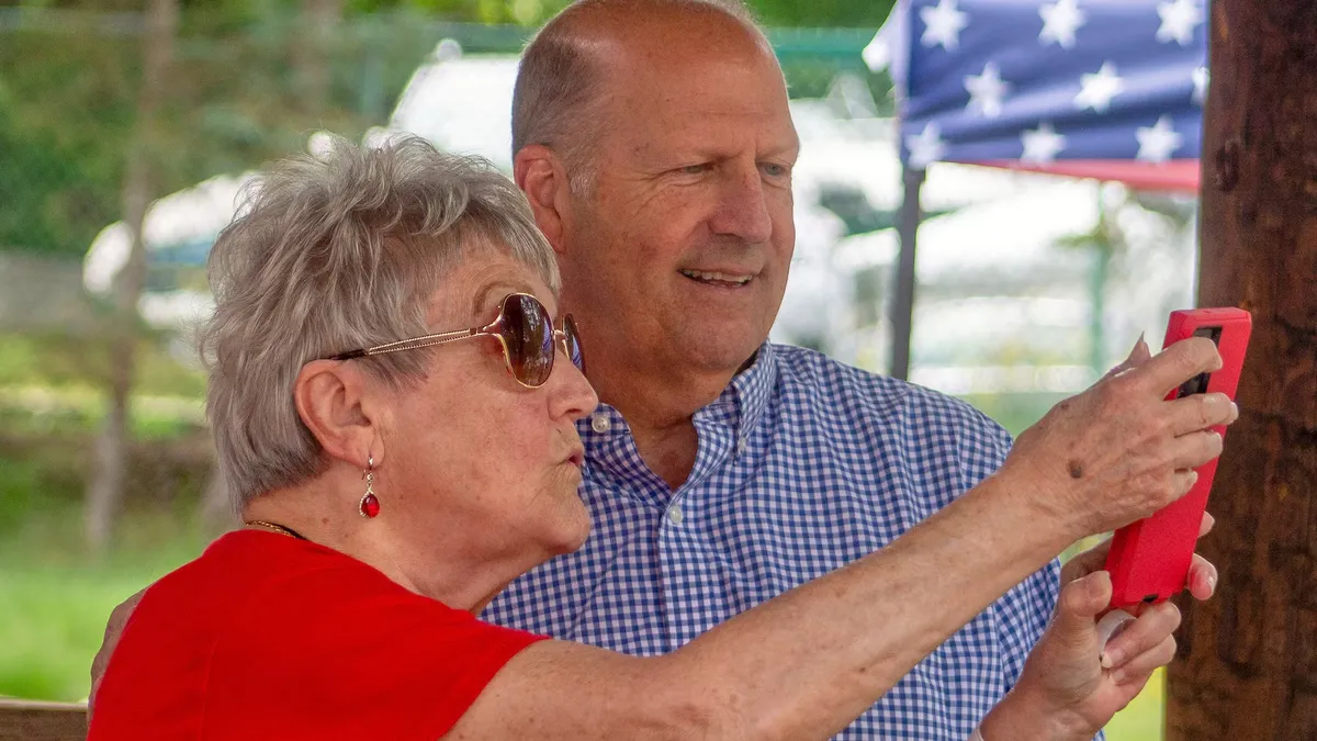 Veteran Republicans Lead Resilient Primary In New Hampshire