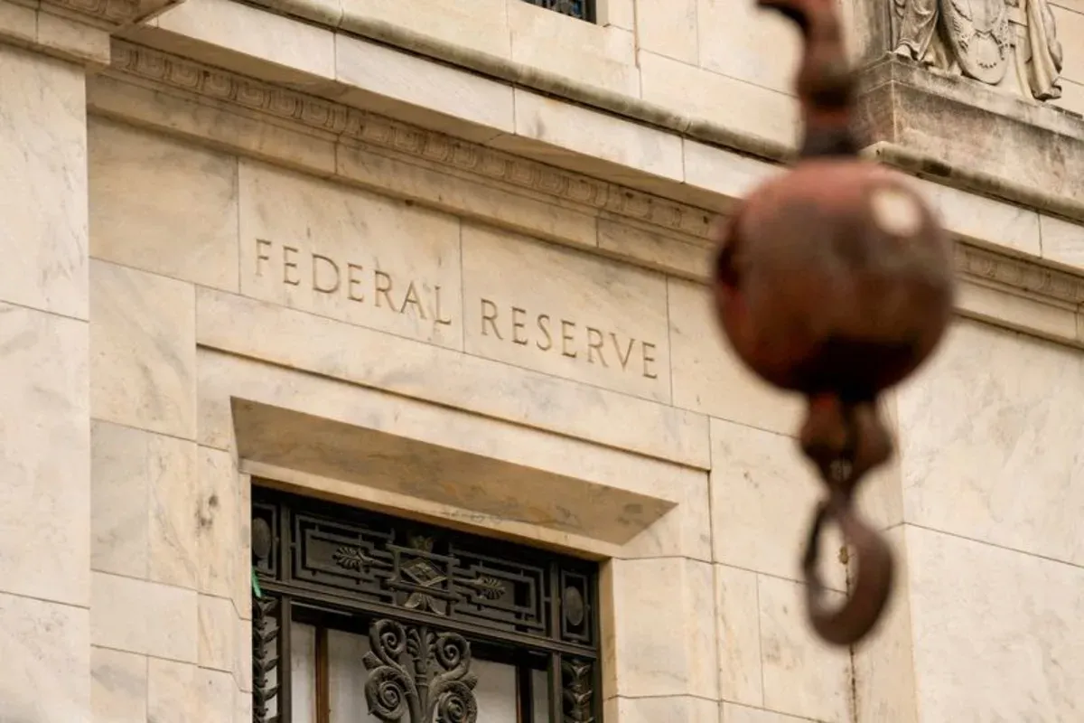 Fed Faces Rate Hike Pressure as Trump Demands Immediate Cuts