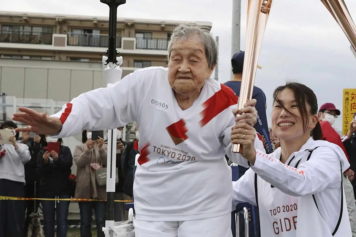 Japan Oldest Doctor Dies at 115 Leaving Longevity Lessons