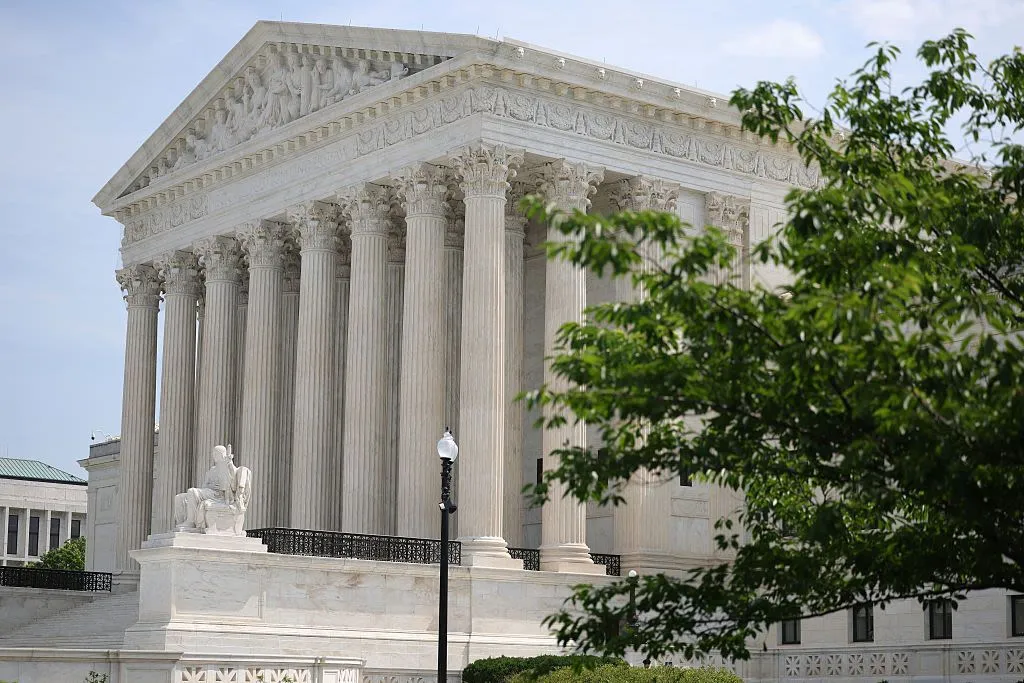 White House Appeals Postal Voting Rules to Supreme Court