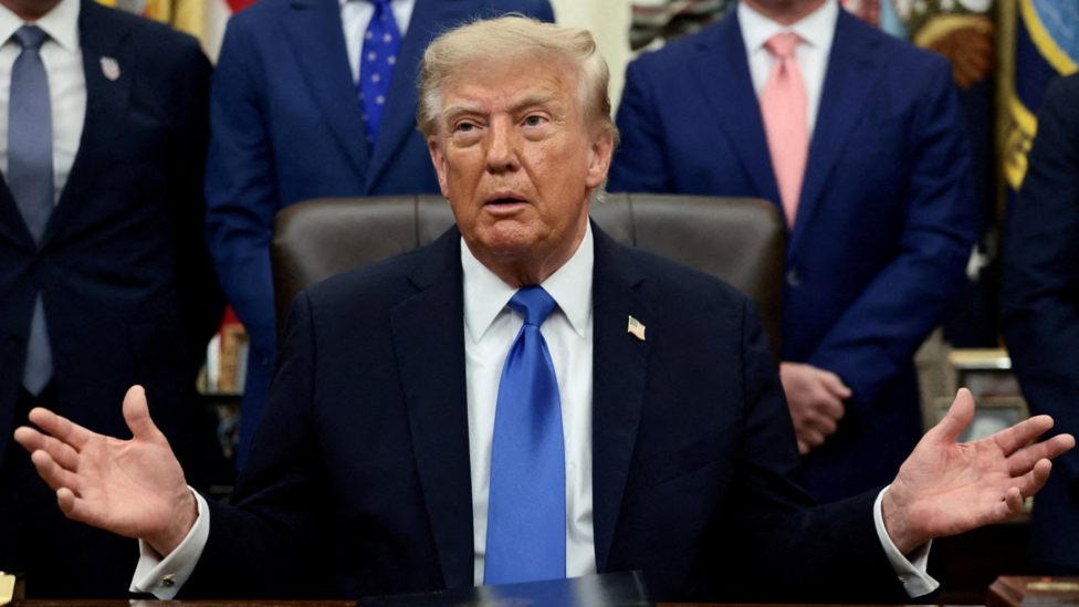 Trump Dismisses AI Safety Concerns as Regulatory Debate Intensifies