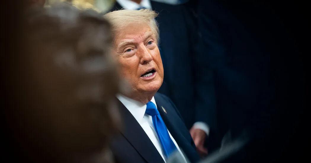 Trump Demands Fed Rate Cuts With Threat of Trade Halts