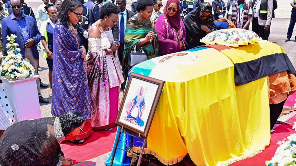 Uganda Receives King Oyo Body as Succession Crisis Grows