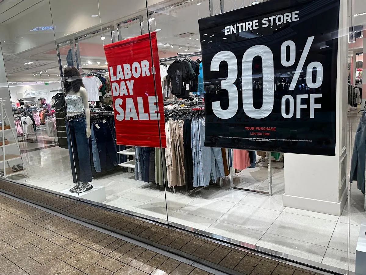 Labor Day Operations: What Stays Open and Closed Nationwide