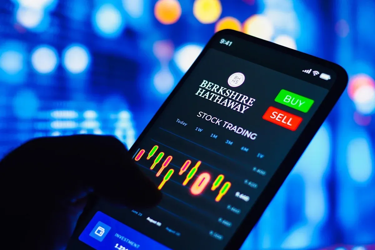 Berkshire Hathaway Faces Critical Five Year Valuation Under Abel