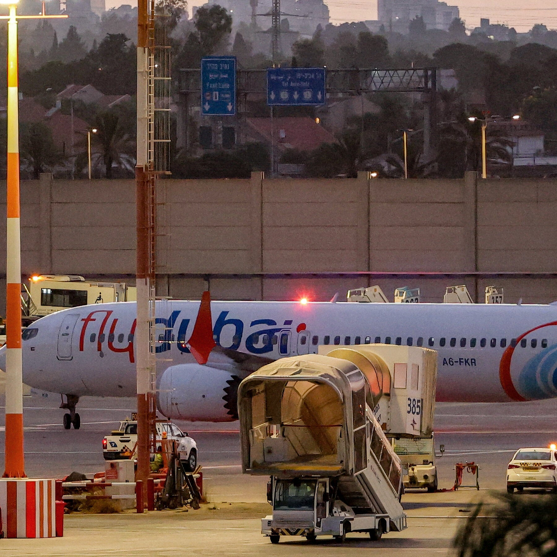 FlyDubai Flight 1073 Attack Sparks Emergency Landing in Tel Aviv