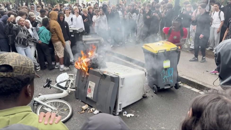 France Student Protests Trigger 400 Arrests Nationwide