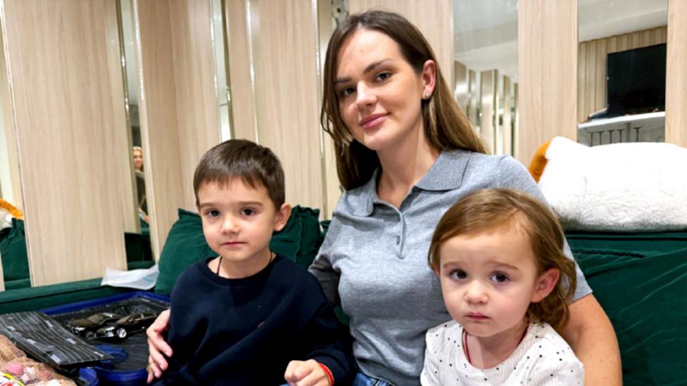 Russian Grid Strikes Force Kyiv Residents to Flee Winter
